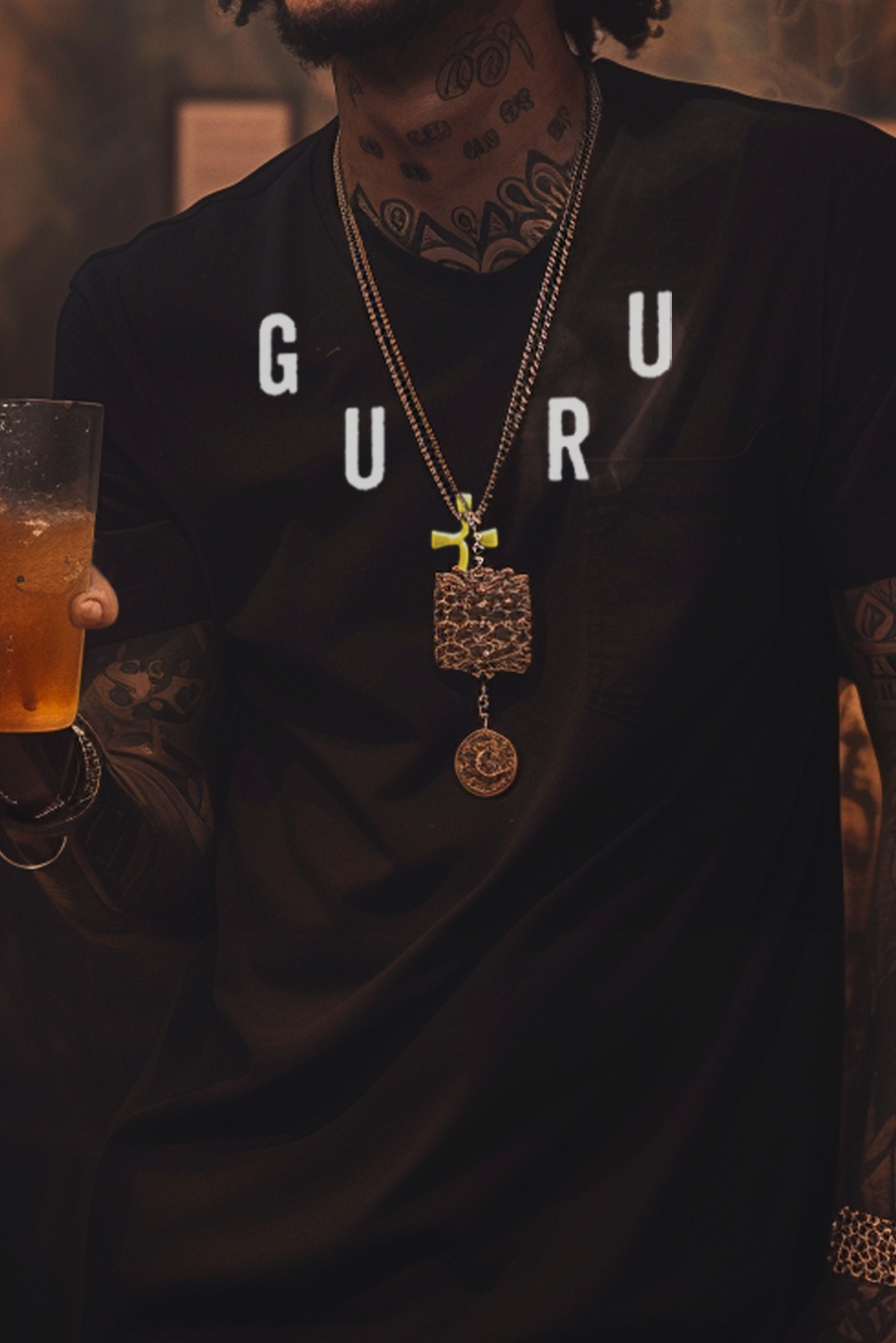 GURU NECKLACE - Mens Black Tee