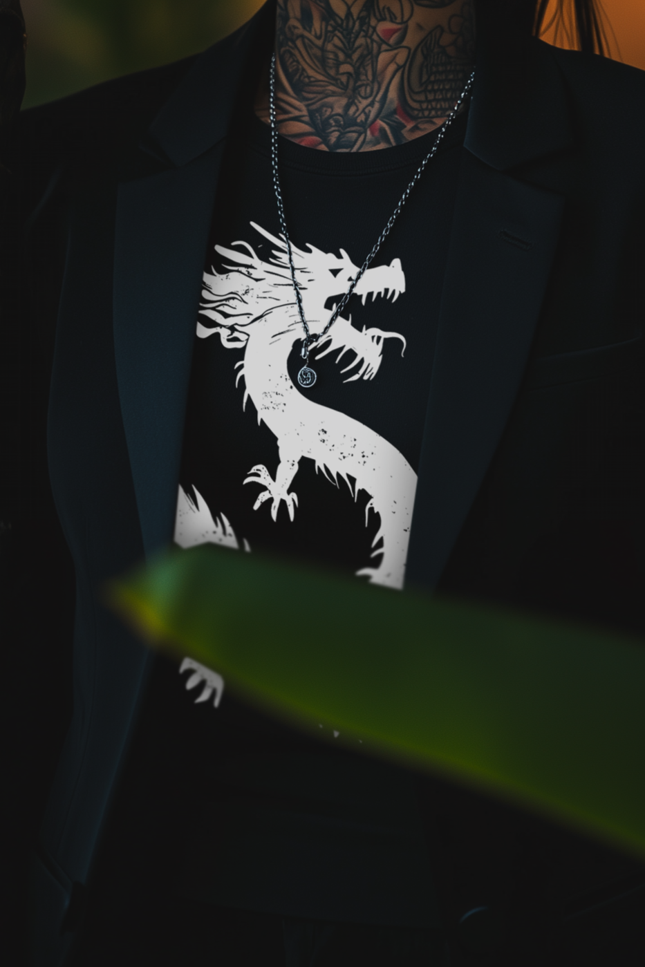 LONE DRAGON - Womens Black Tee